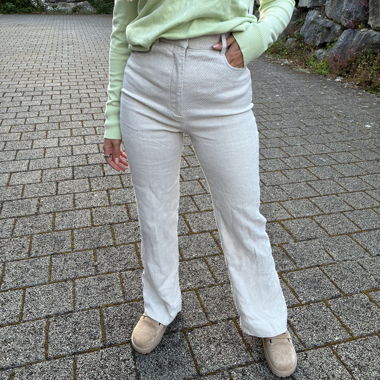 White women’s pants