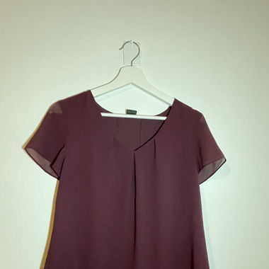 Weinrote, kurzärmlige, schicke Bluse
