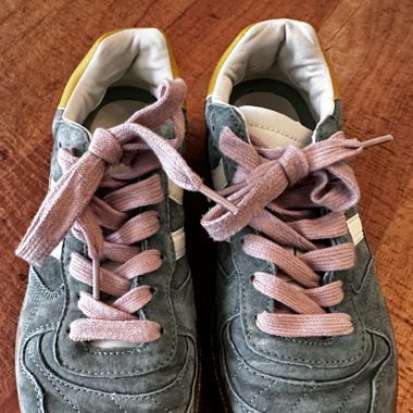 Green leather sneaker