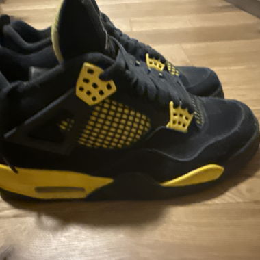 Jordan 4