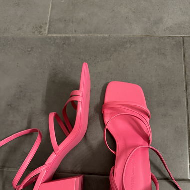Sandal à talons rose
