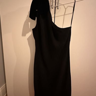 Robe asymétrique Maje noeud en velours 