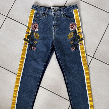 Jeans nuovi 