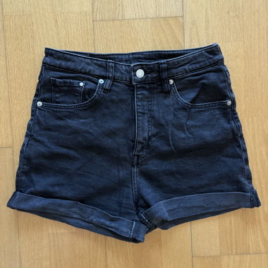 Shorts en denim noir
