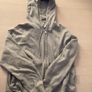 veste à capuche grise