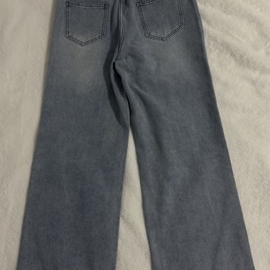 Jeans mit speziell Verschluss 