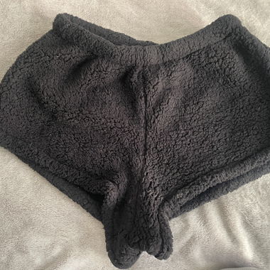 Shorts Teddy polaire noirs et douillets