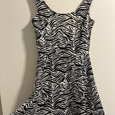 Abito zebra bianco e nero