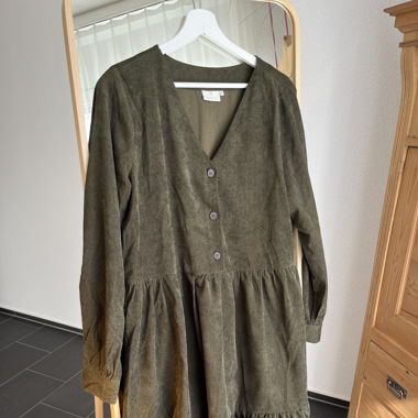 Feincord Kleid olivgrün