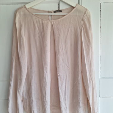 Blusa rosa a maniche lunghe