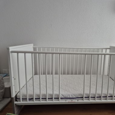Kinderbett inkl. hochwertige Matratze