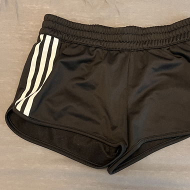 Kurze Sporthosen - ADIDAS