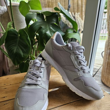 Sneaker Schuhe