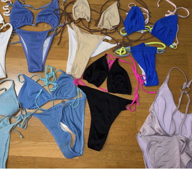 Bikinis voir description été