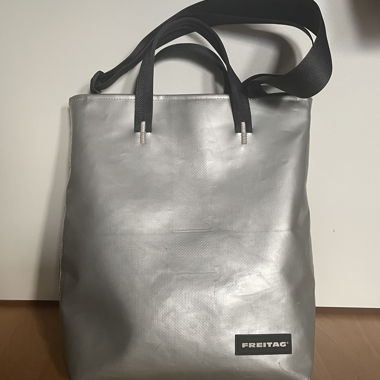 Borsa a tracolla Freitag argento