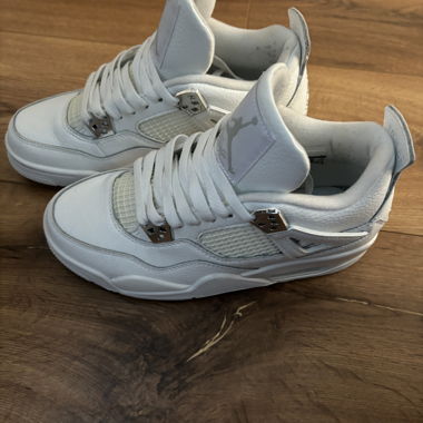 Jordan 4 Retro Pure money