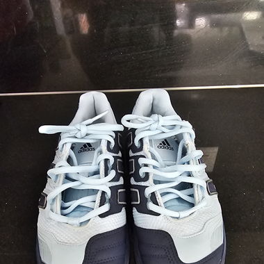 Basquettes adidas taille 37