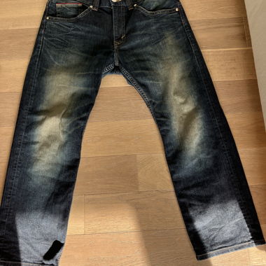 Edwin Blue Trip Jeans mit Leder-Details