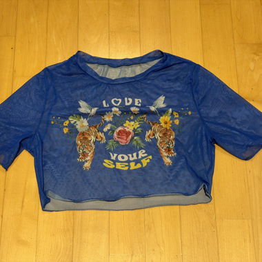Blaues transparentes Crop Top mit Tigerprint