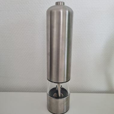 Electric Salt or Pepper Grinder