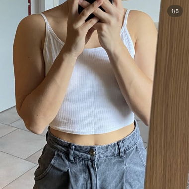 Crop top blanc dos nus