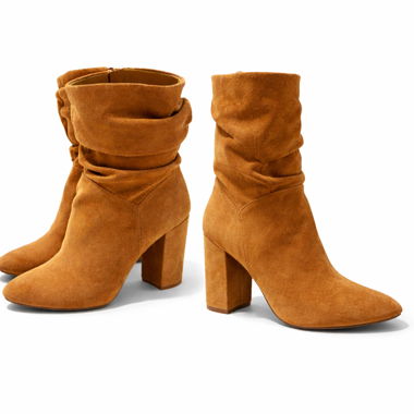 Stivaletti con tacco in suede camel