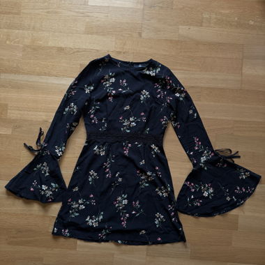 MISSGUIDED kurzes Kleid 