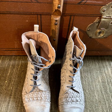 hellgraue Boots (Gr. 36)