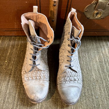 hellgraue Boots (Gr. 36)