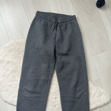 Lockere Jogginghose