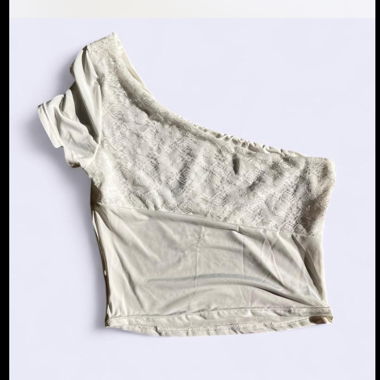 White lacey one-shoulder top (S)