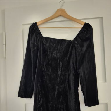 schwarzes Minikleid