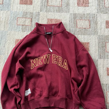 New Era Pullover Rot