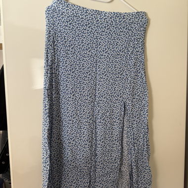 H&M Blue Floral Skirt
