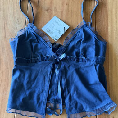 Top da donna blu con pizzo