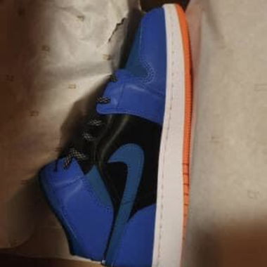 Jordan 1mid limited edition