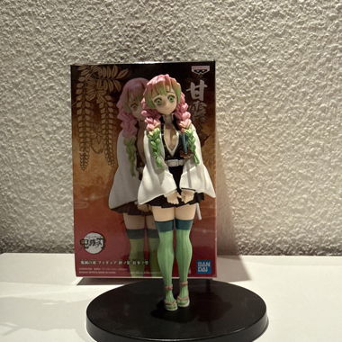 Demon Slayer Mitsuri Kanroji Figure