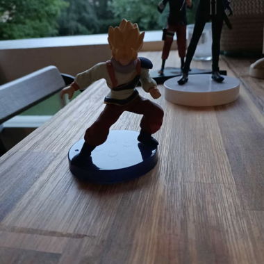 Son Goku figurine