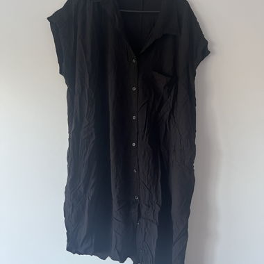 Black Short-Sleeve Shirt Dress