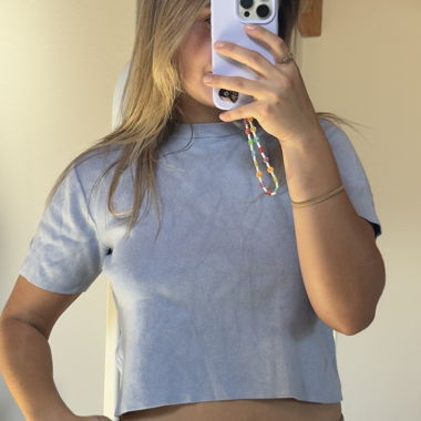 Blaues Shirt