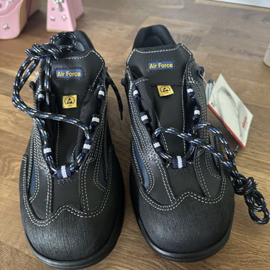 Stuco safety shoes