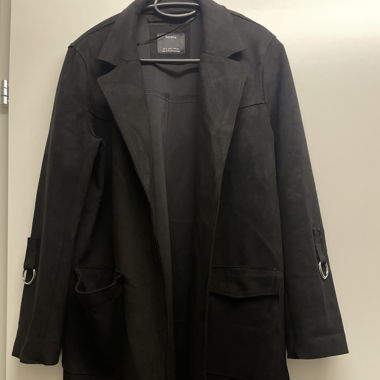 Schwarze dünne Jacke
