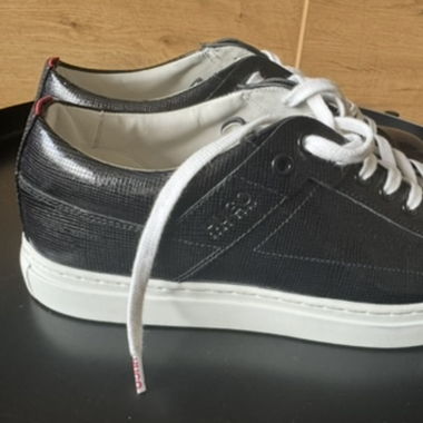 Baskets HUGO BOSS en cuir 39 EU Très bon état