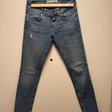 Light blue skinny jeans