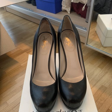 Yves Saint Lauren high heels