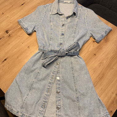 Abito in jeans Stradivarius