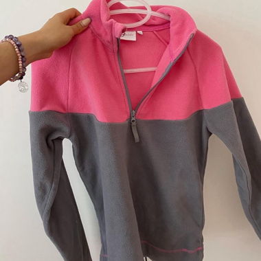 zipped sweater