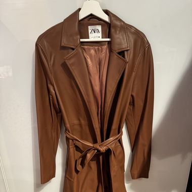 Kunstleder Trenchcoat mit Gürtel