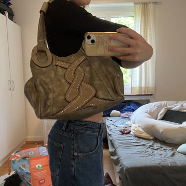 Sac bandoulière (style Y2K)