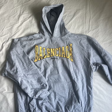 Felpa con cappuccio Balenciaga